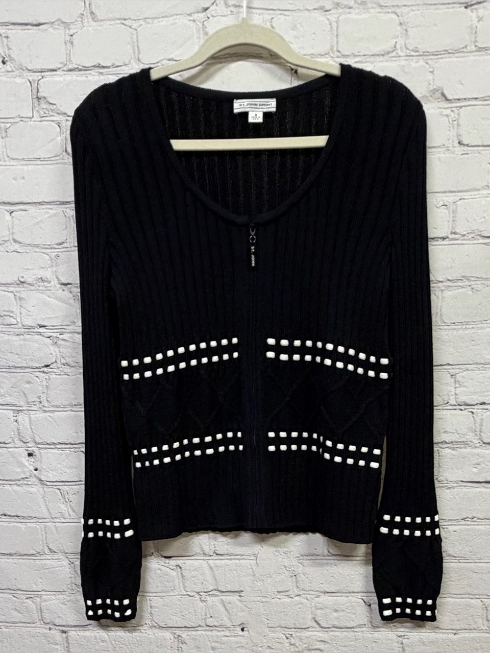 ST. JOHN SPORT white stripe black ribbed knit zip up zipper cardigan sweater